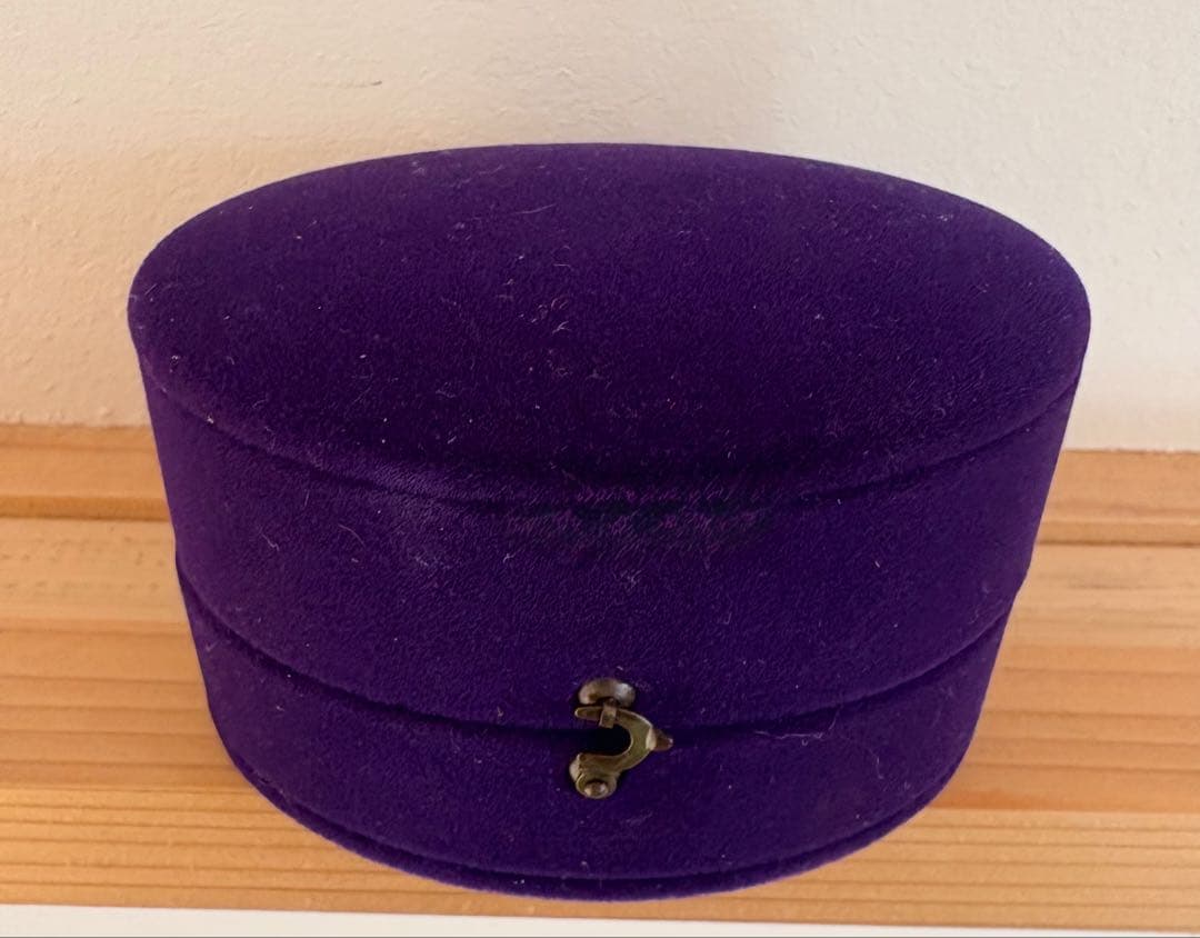 お値下げしました＊未使用品＊ agete ＊ ゴールドピアス　樹脂