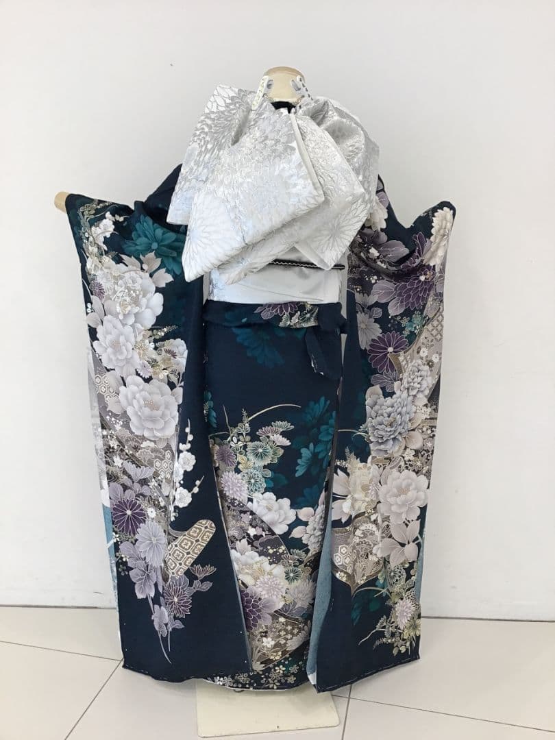 振袖フルセットと長襦袢正絹お仕立て付き