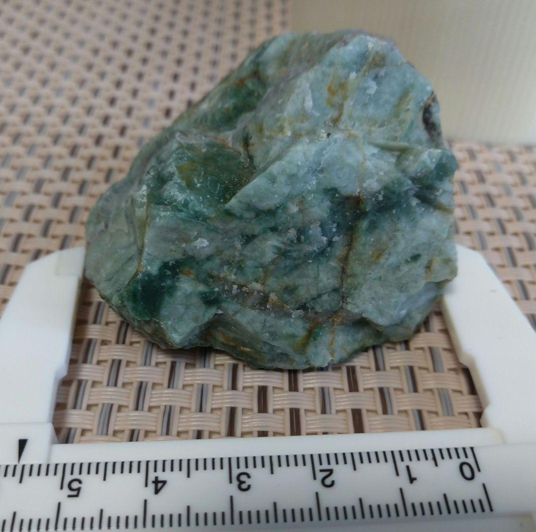 1*0様 糸魚川翡翠　土倉沢の翡翠