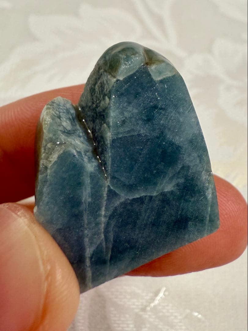 新潟県糸魚川市市振海岸産青(コバルト)ヒスイ　ルース　5.25ct