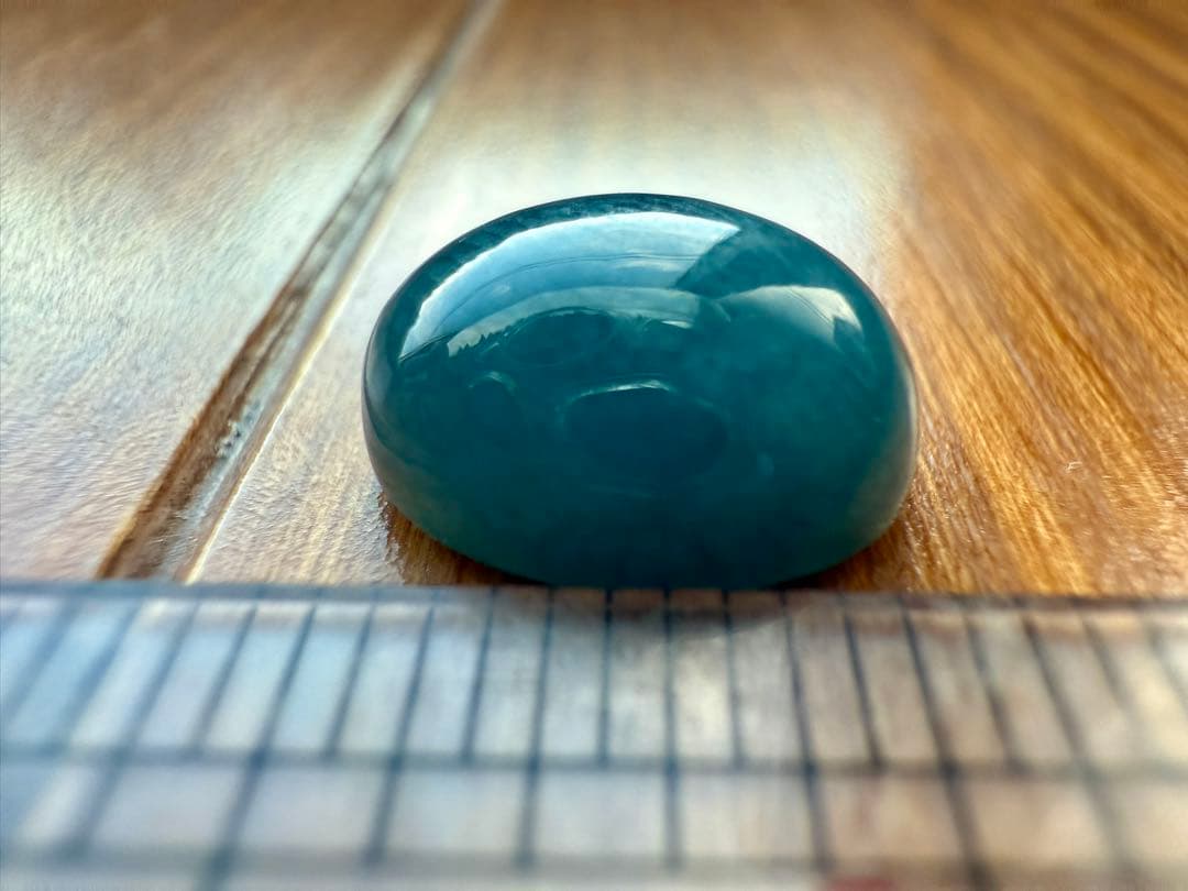 新潟県糸魚川市市振海岸産青(コバルト)ヒスイ　ルース　5.25ct