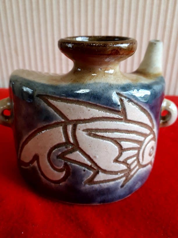 金城敏昭の、魚文抱瓶陶芸