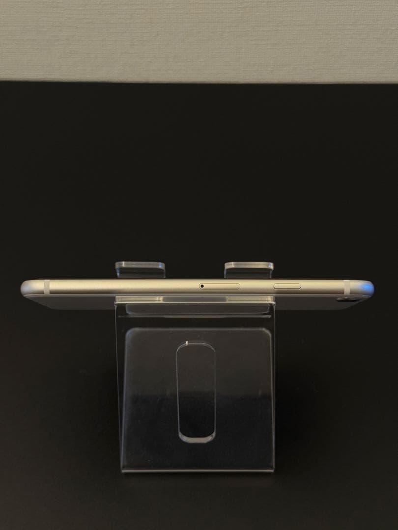極美品 128GB Apple iPhone SE 3 スターライト　ホワイト