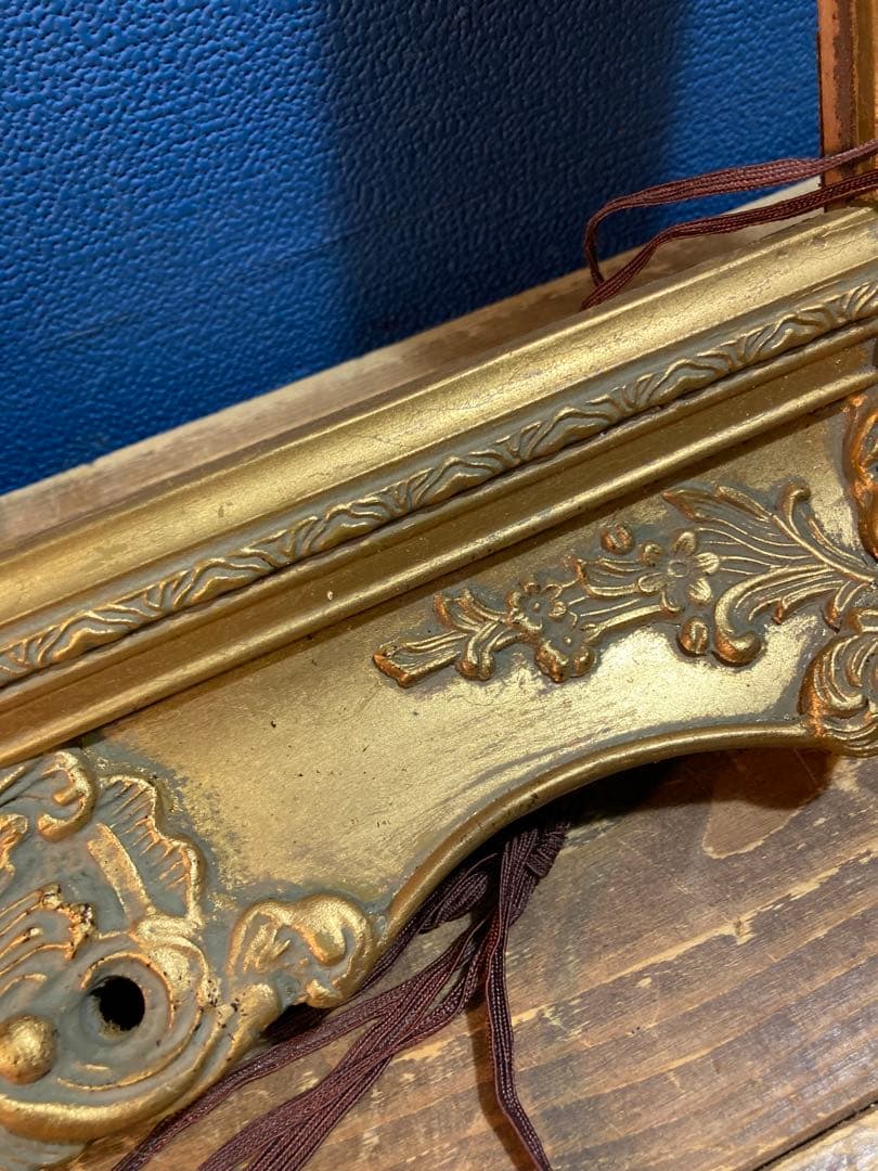 H 額縁　アンティーク調　ヴィンテージ　ゴールド　金色　アート　油絵