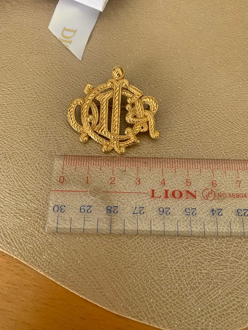 ディオール DIOR ブローチ 旧ロゴ ヴィンテージ クリスチャンディオール