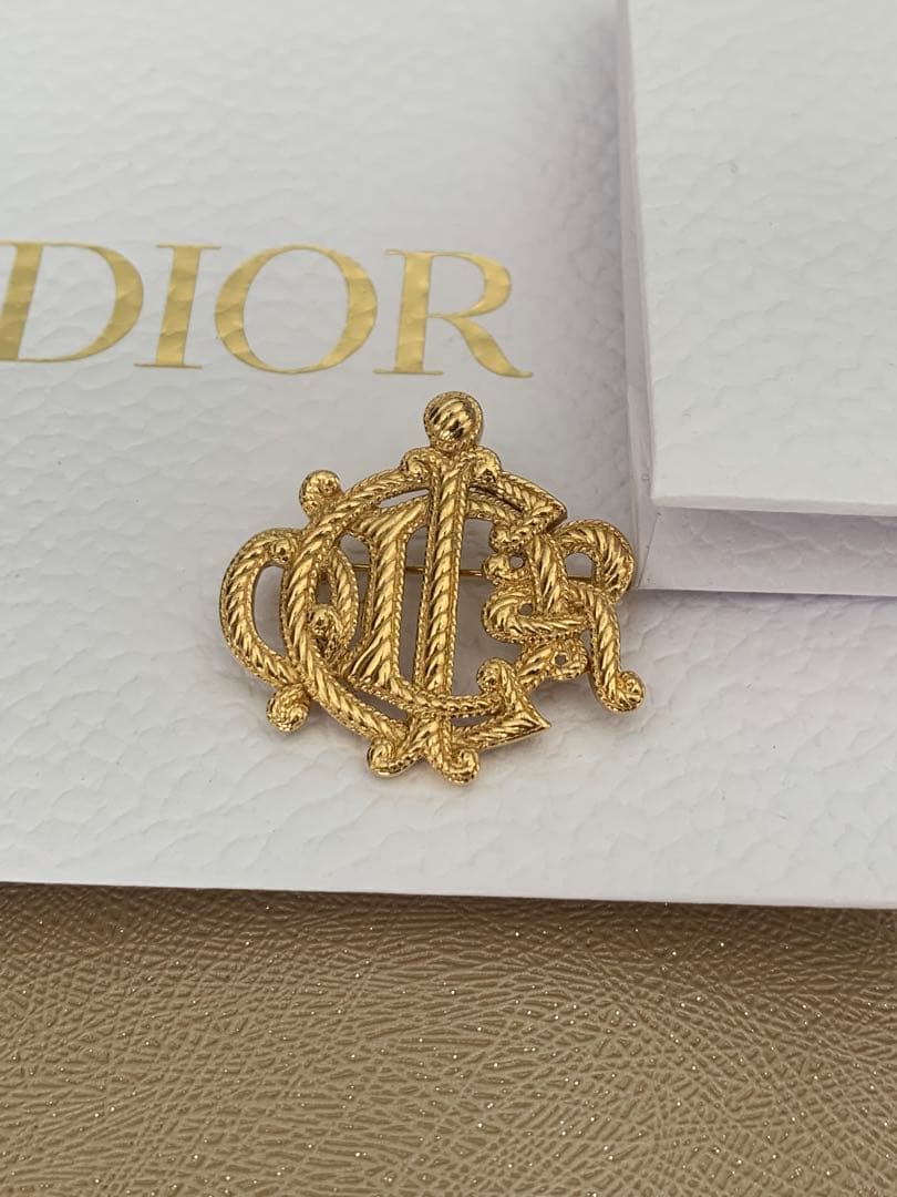 ディオール DIOR ブローチ 旧ロゴ ヴィンテージ クリスチャンディオール