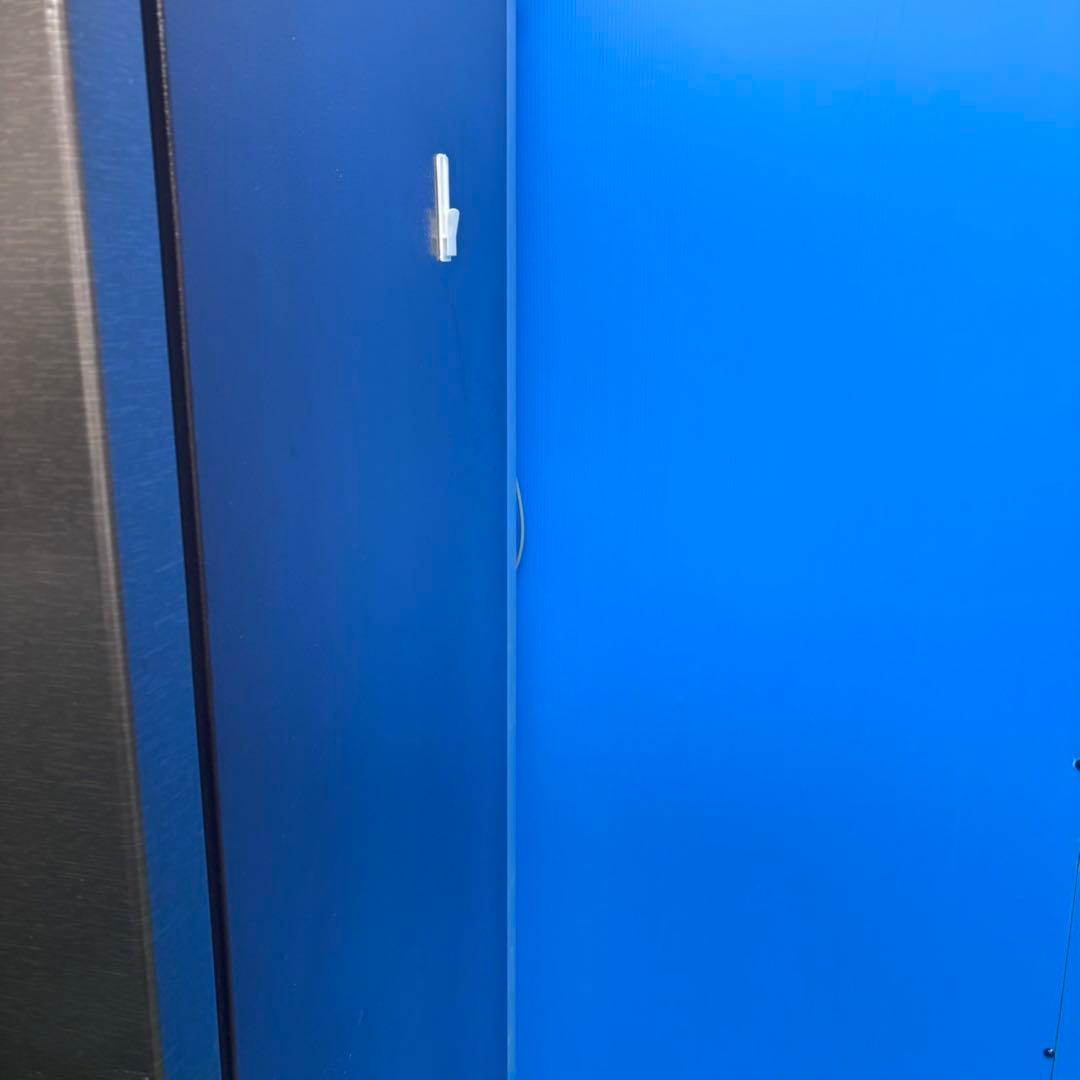 594 2023年製 三菱 大型冷蔵庫 300L強 自動製氷 小型 家庭用 右開