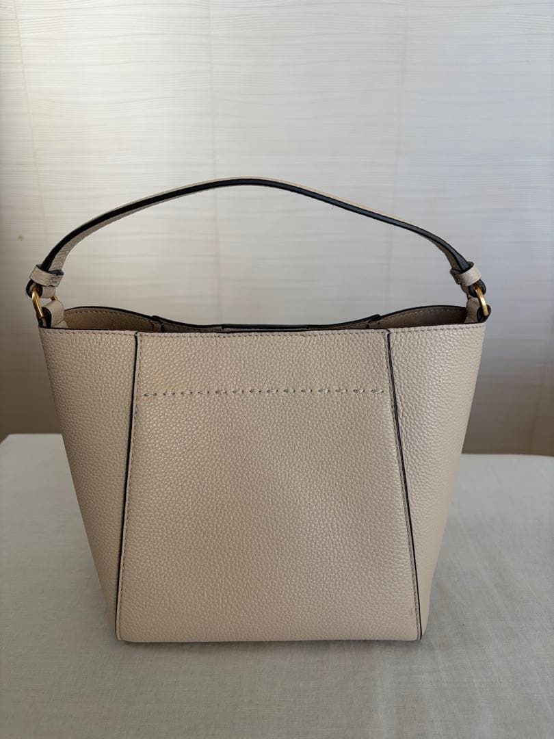 ホワイトレザー ハンドバッグ 保存袋付き