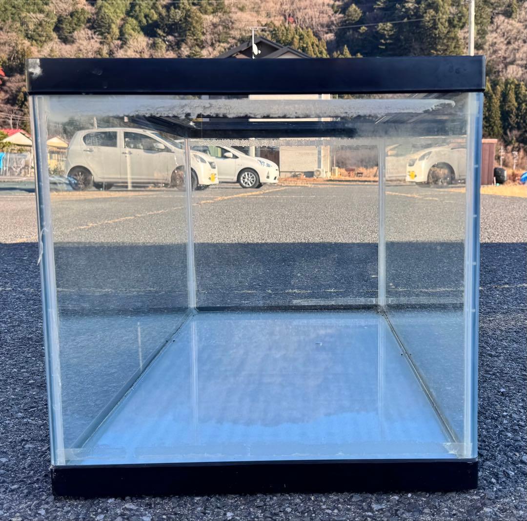 栃木県　引き取り限定　ガラス水槽 90cm 50km以内は送料無料です。