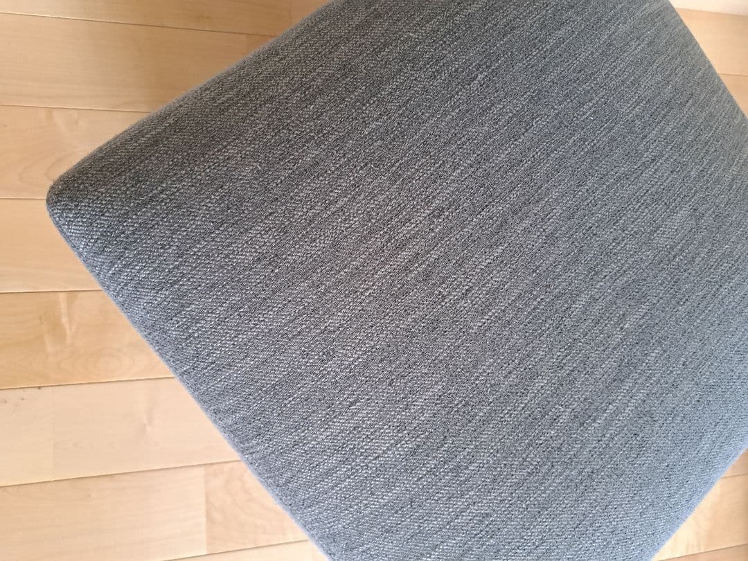 ニトリ　オットマン　グレー