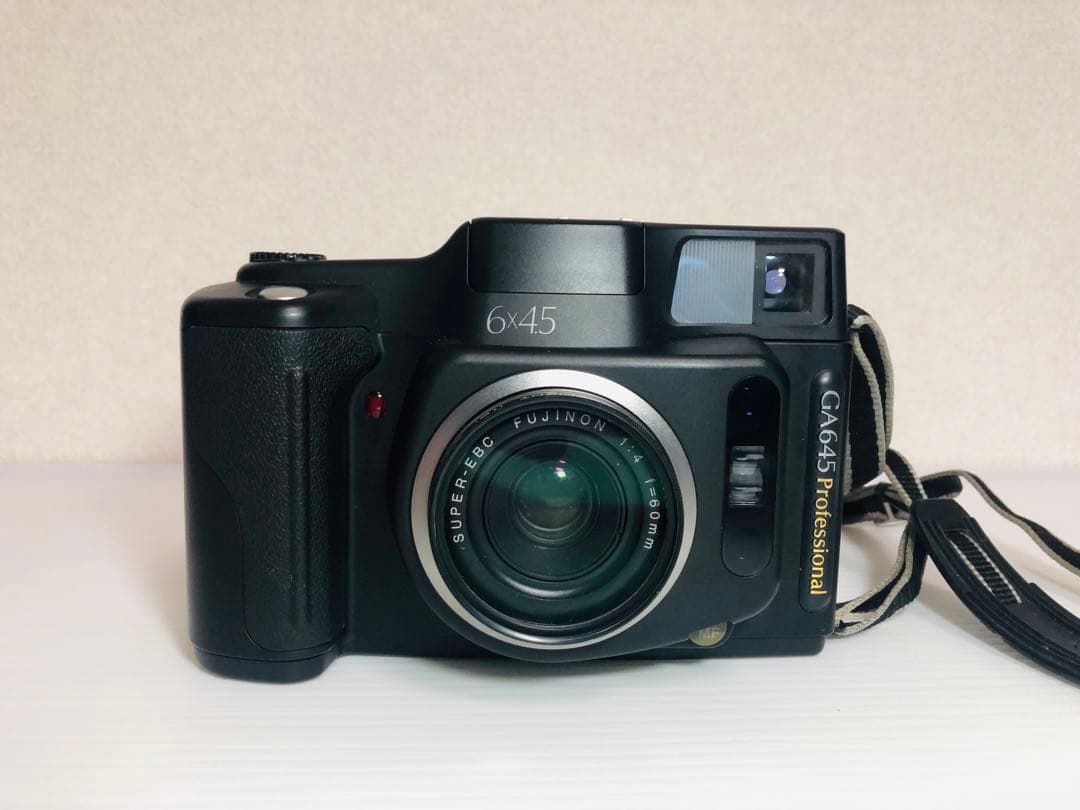 中古美品 FUJIFILM 中判カメラ GA645 Professional