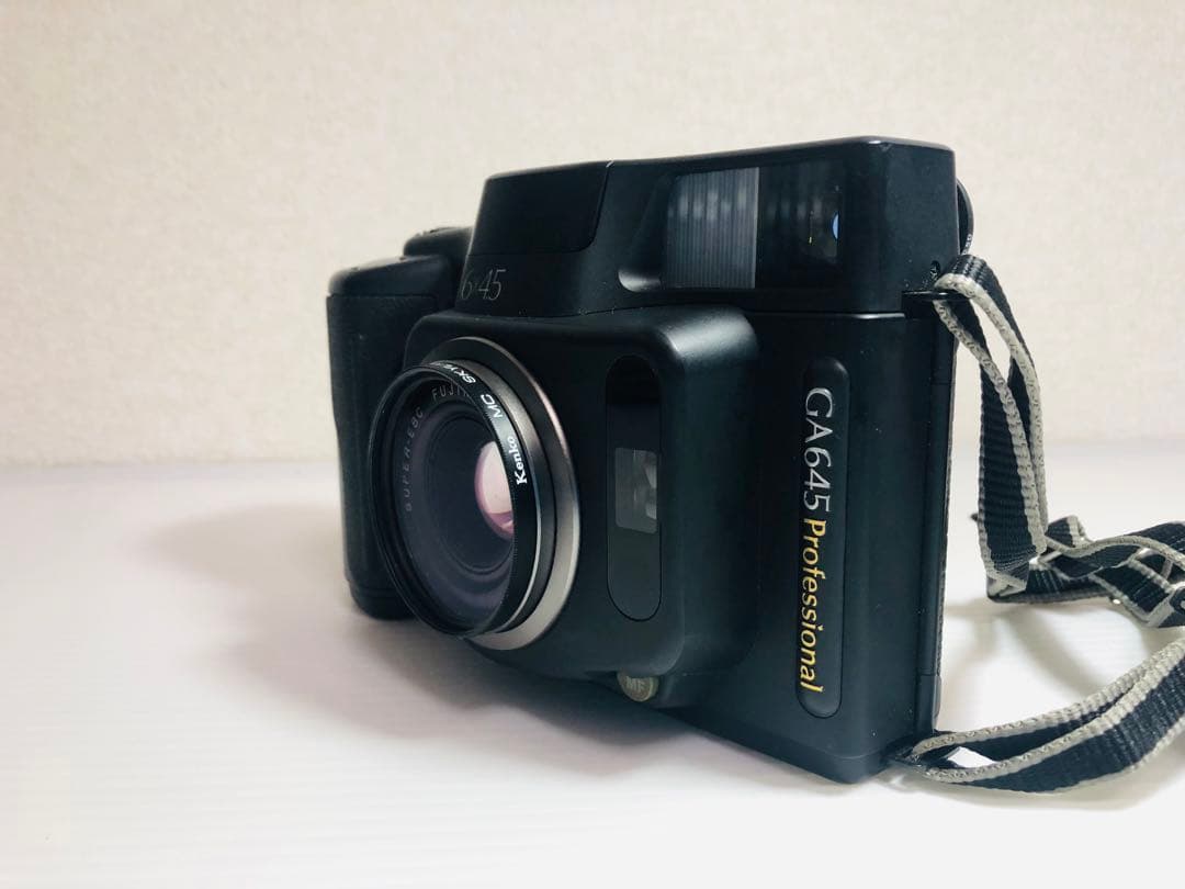 中古美品 FUJIFILM 中判カメラ GA645 Professional