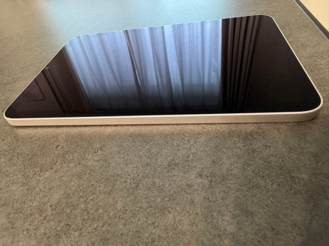 iPad mini 7 スターライト128GB Wi-Fiモデル