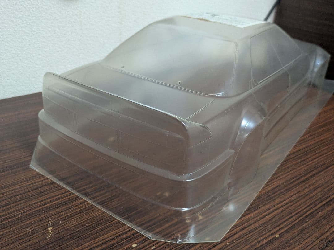 ラジコンボディーのみNISSAN Y31CIMA　1/10スケール