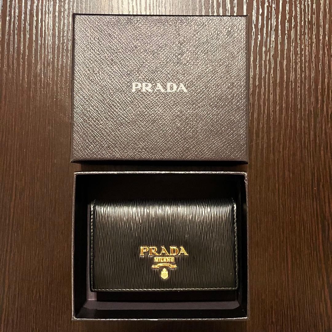 PRADA ブラック レザー カードケース