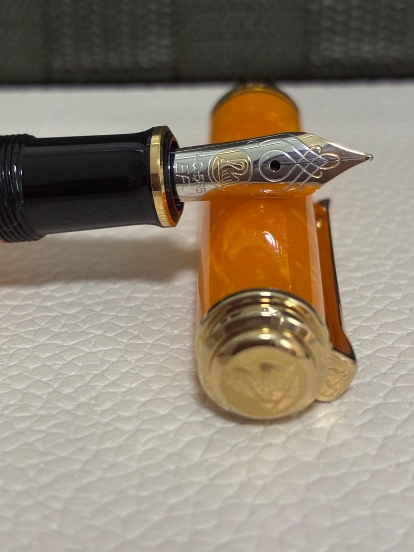 【最終値下げ】ペリカン万年筆スーベレーン M600 ヴァイブラントオレンジ EF