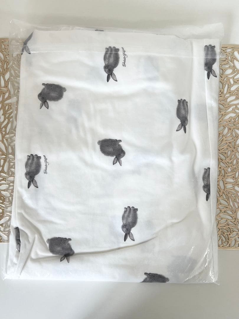 ジェラートピケ　うさぎ　バニー柄プルオーバー　バニー柄ロングパンツ　新品　値下げ