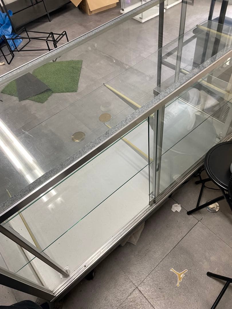 ガラス製2段式ショーケース　ショップ用ショーケース