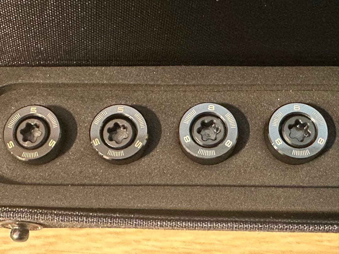 テーラーメイドTAS Qi35ドライバーウェイトキットセット+非売品キャップ