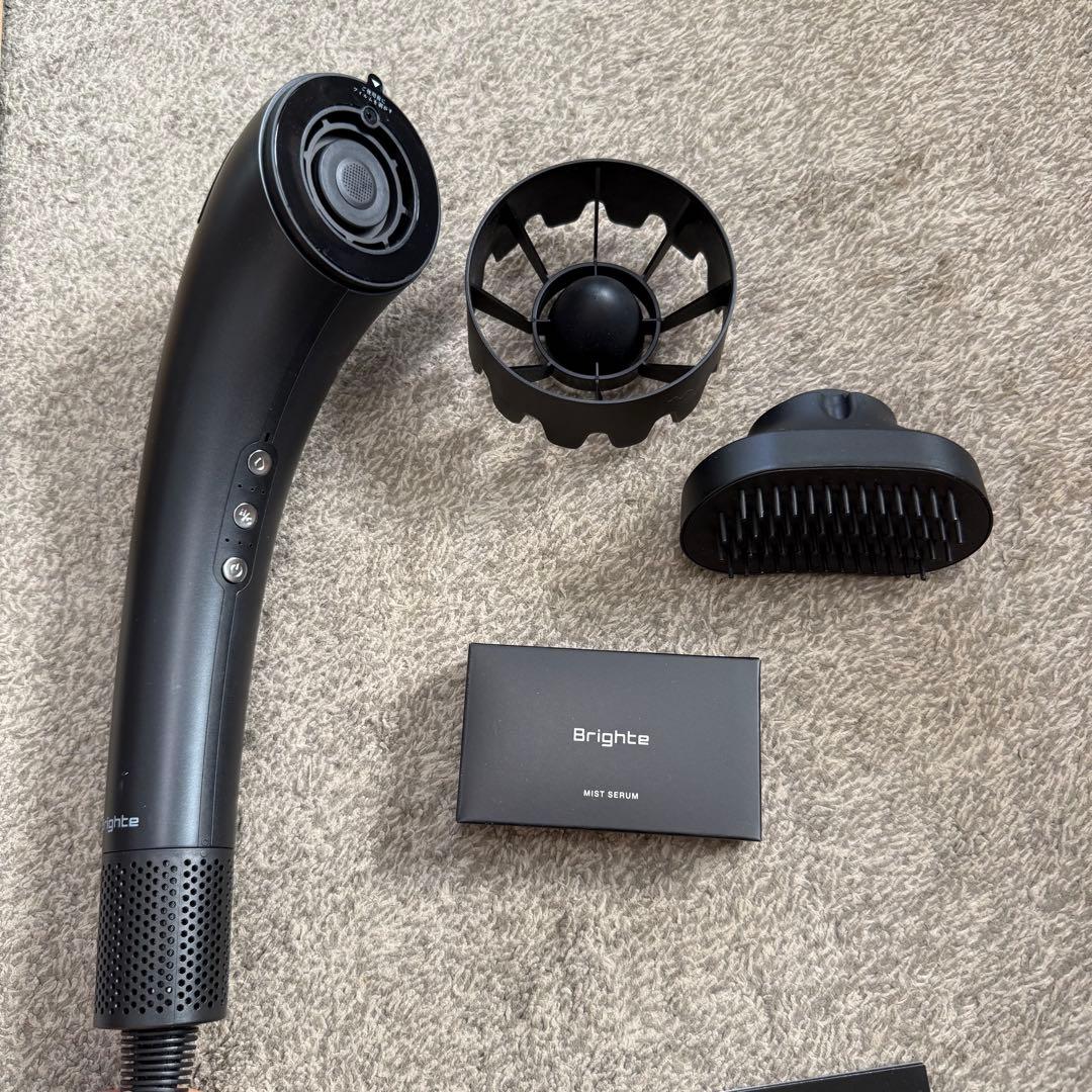 Brighte Shower Bister ヘアドライヤー ブラック