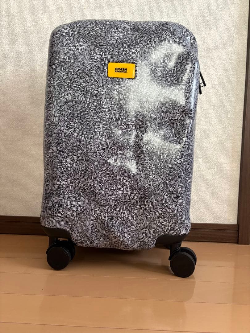CRASH BAGGAGE クラッシュバゲージ　スーツケース Sサイズ