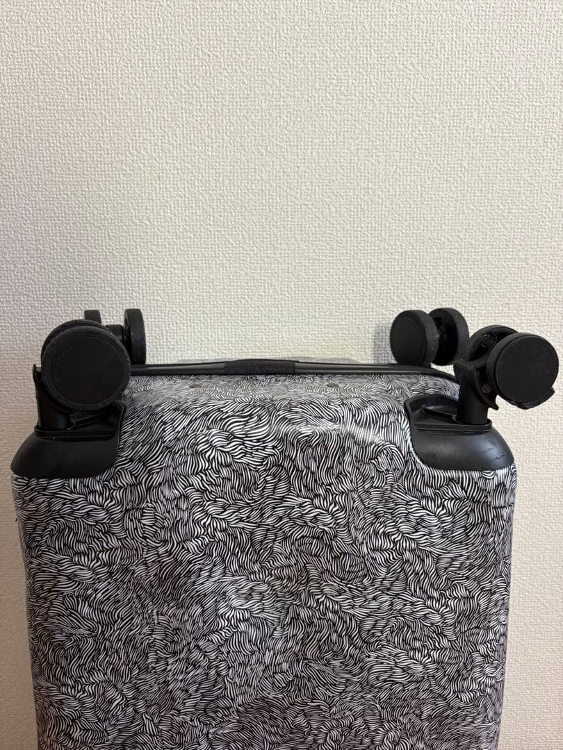 CRASH BAGGAGE クラッシュバゲージ　スーツケース Sサイズ