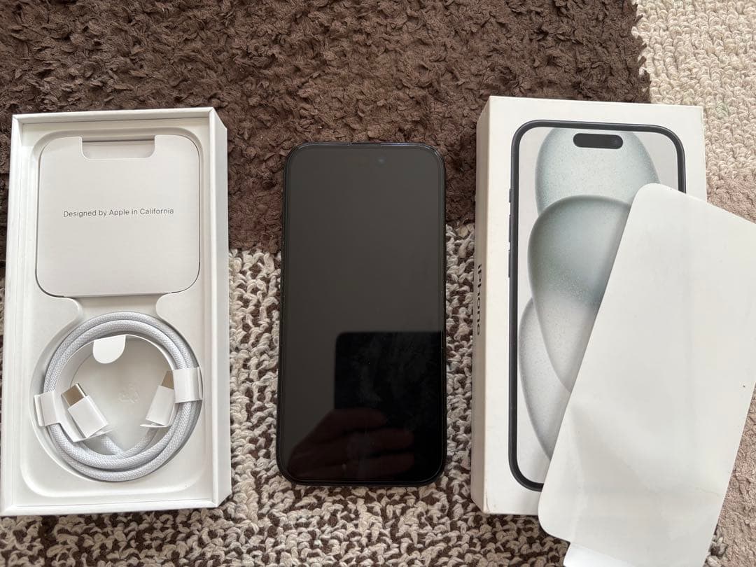 【iOS17】 iPhone15 128GBブラック 本体　SIMフリー