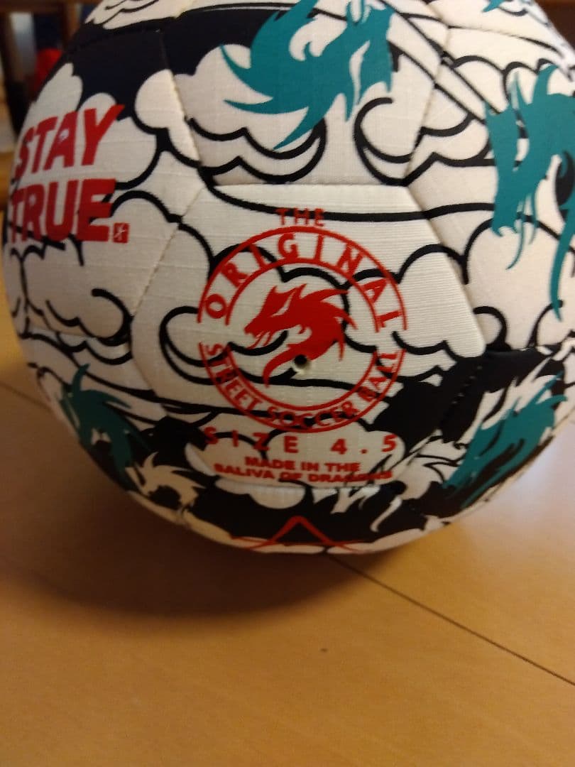 モンタ フリースタイルフットボール サイズ4.5