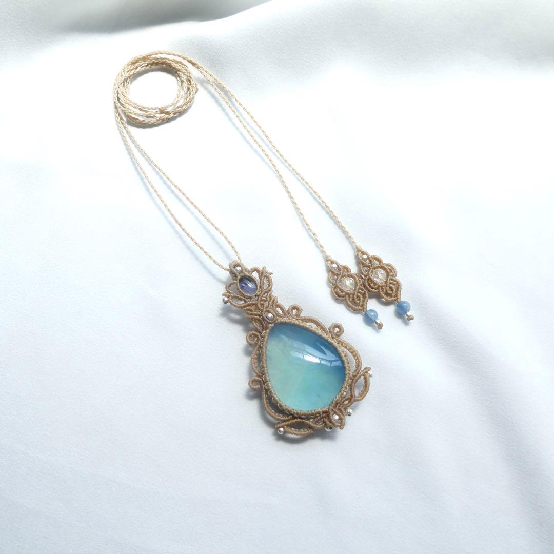 アクアマリン・アイオライトのマクラメネックレス