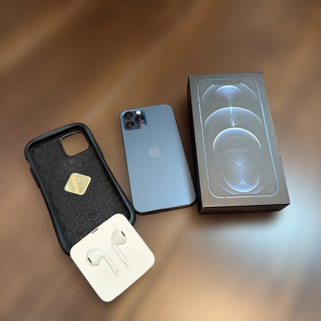 【美品】SIMフリー　Apple iPhone 12 Pro イヤホン付き