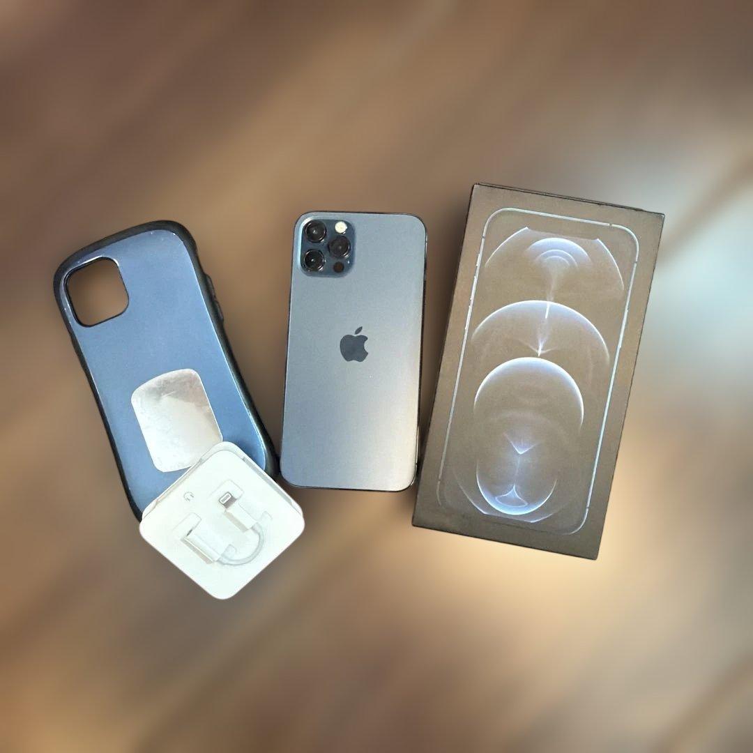 【美品】SIMフリー　Apple iPhone 12 Pro イヤホン付き