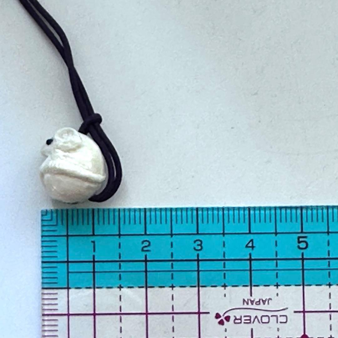 丸鼠　根付け　提げもの　正昭　在銘