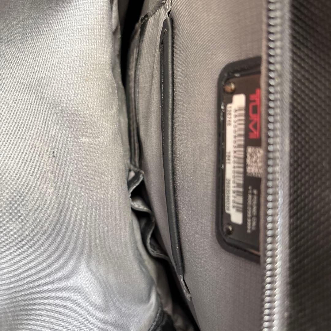 TUMI ALPHA3スリムエクスパンダブルバッグパック黒