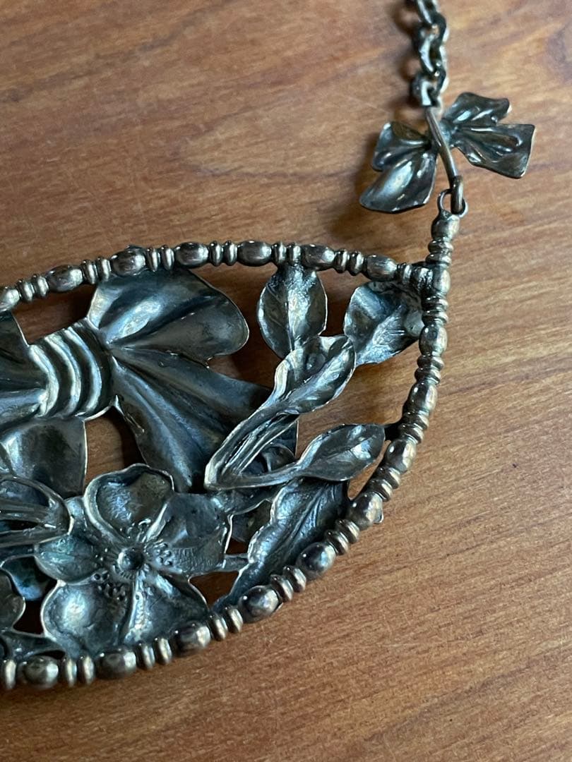 ⬇️アンティーク　ヴィンテージ　⭐︎ リボン　ネックレス