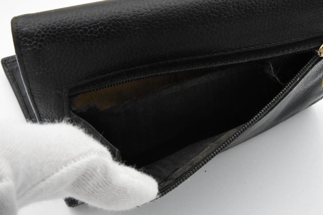 CHANEL ブラックレザー 三つ折り財布　キャビアスキンココマーク