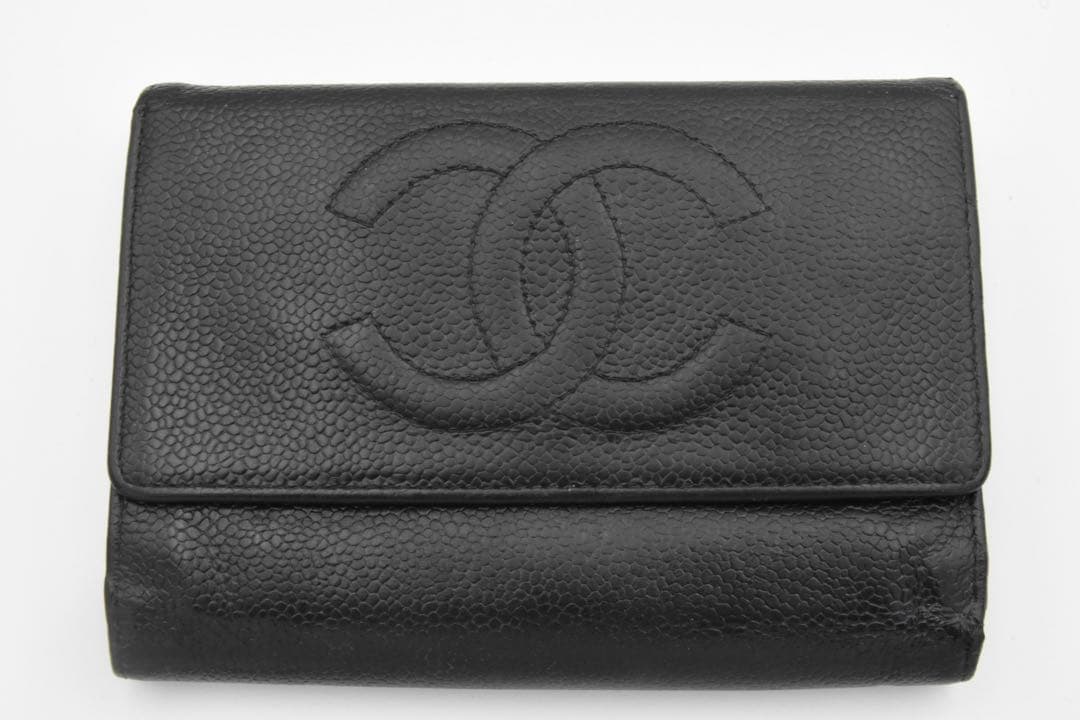 CHANEL ブラックレザー 三つ折り財布　キャビアスキンココマーク