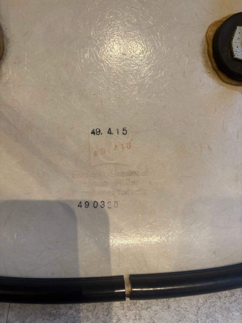 【Herman Miller / チェア　エンボスロゴ　スタンプ / グリーン