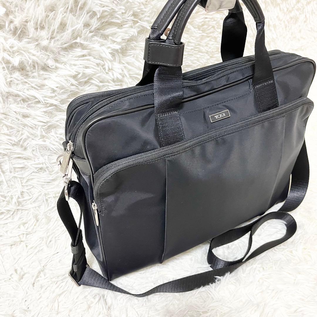 ✨極美品✨TUMI ブリーフケース　ビジネスバッグ 2way A4可能　ブラック