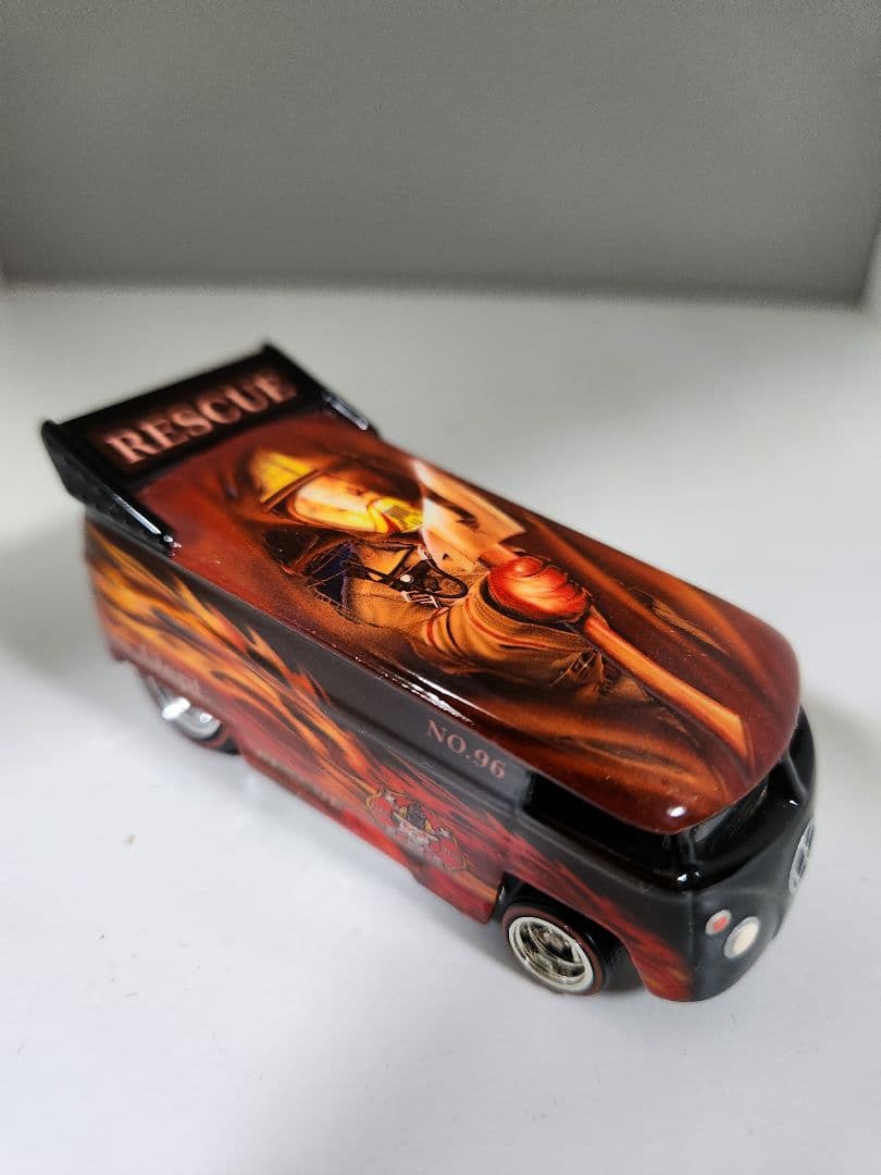 Hot Wheels カスタム品 v-man氏製作品　vw-bus