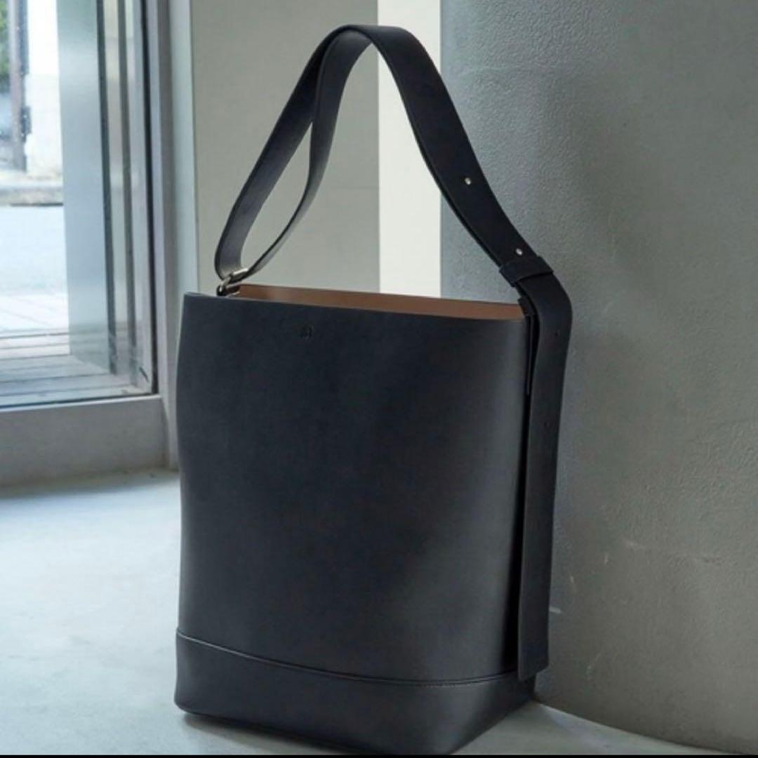 ゆ*ん様 &MyuQ アンドミューク バケツ型 トートバッグ ショルダー A4◎