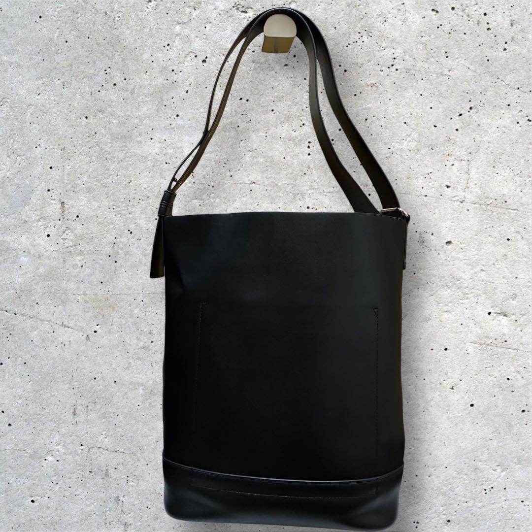 ゆ*ん様 &MyuQ アンドミューク バケツ型 トートバッグ ショルダー A4◎