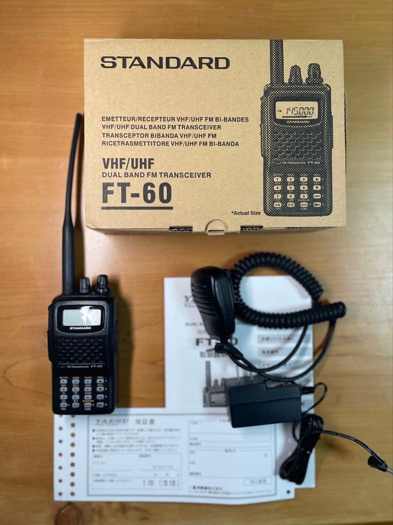 や*つ様 STANDARD FT-60 トランシーバー