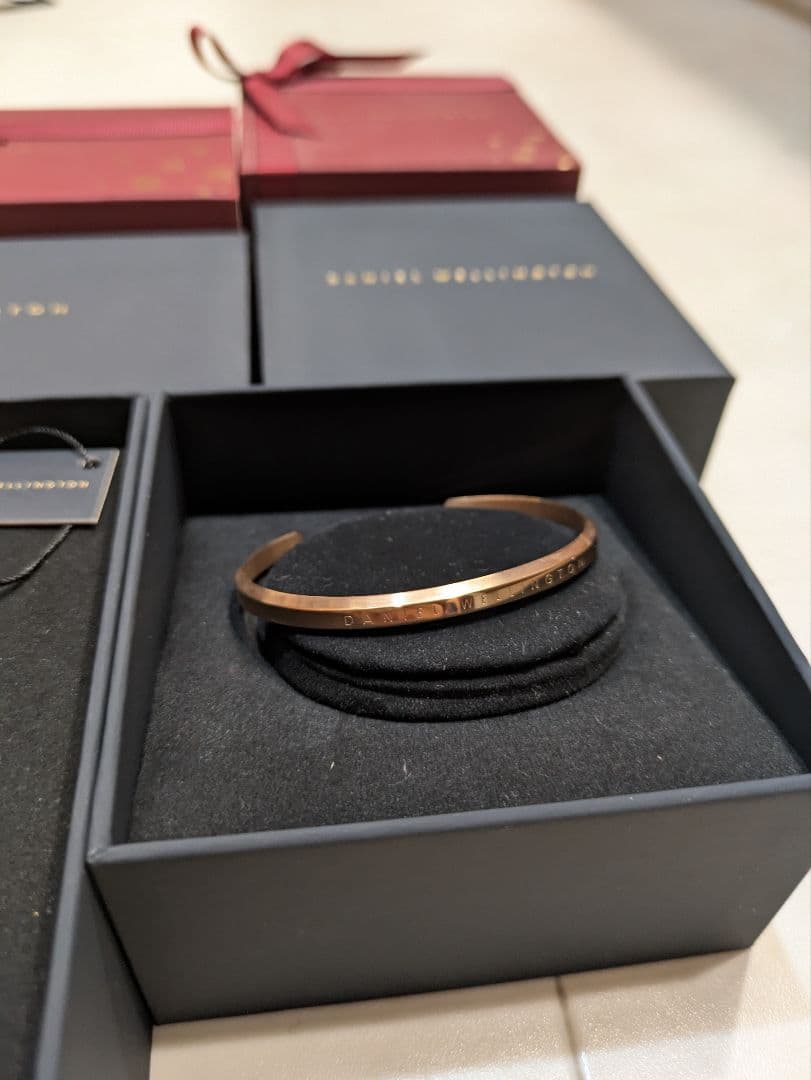 【美品】Daniel Wellington（ダニエルウェリントン）時計とブレス