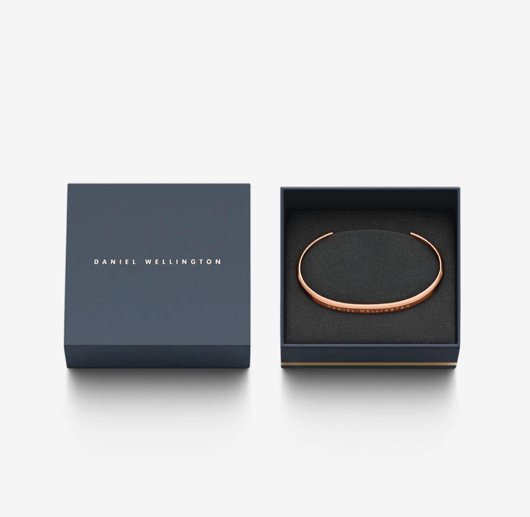 【美品】Daniel Wellington（ダニエルウェリントン）時計とブレス