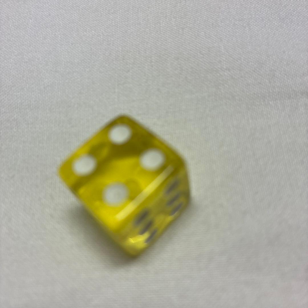 イエローサイコロ