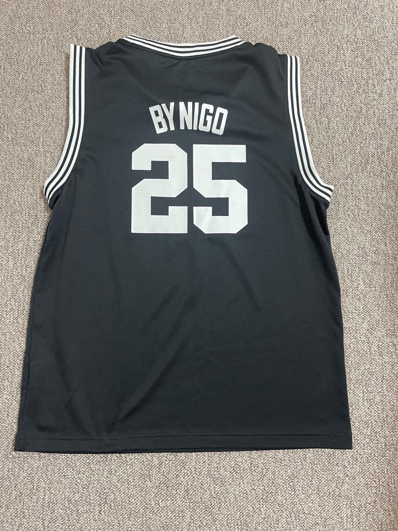 adidas タンクトップ