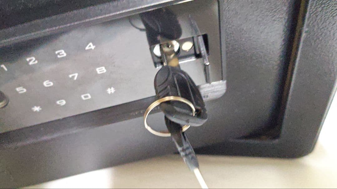 GIRGBE 家庭用金庫