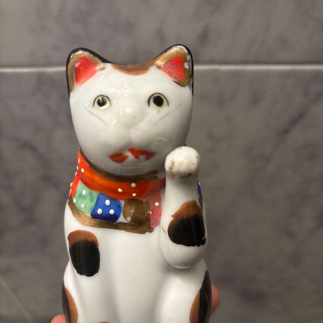 江戸時代後期　神秘的な瞳でとても雰囲気のあるお金や良き人を招く招き猫