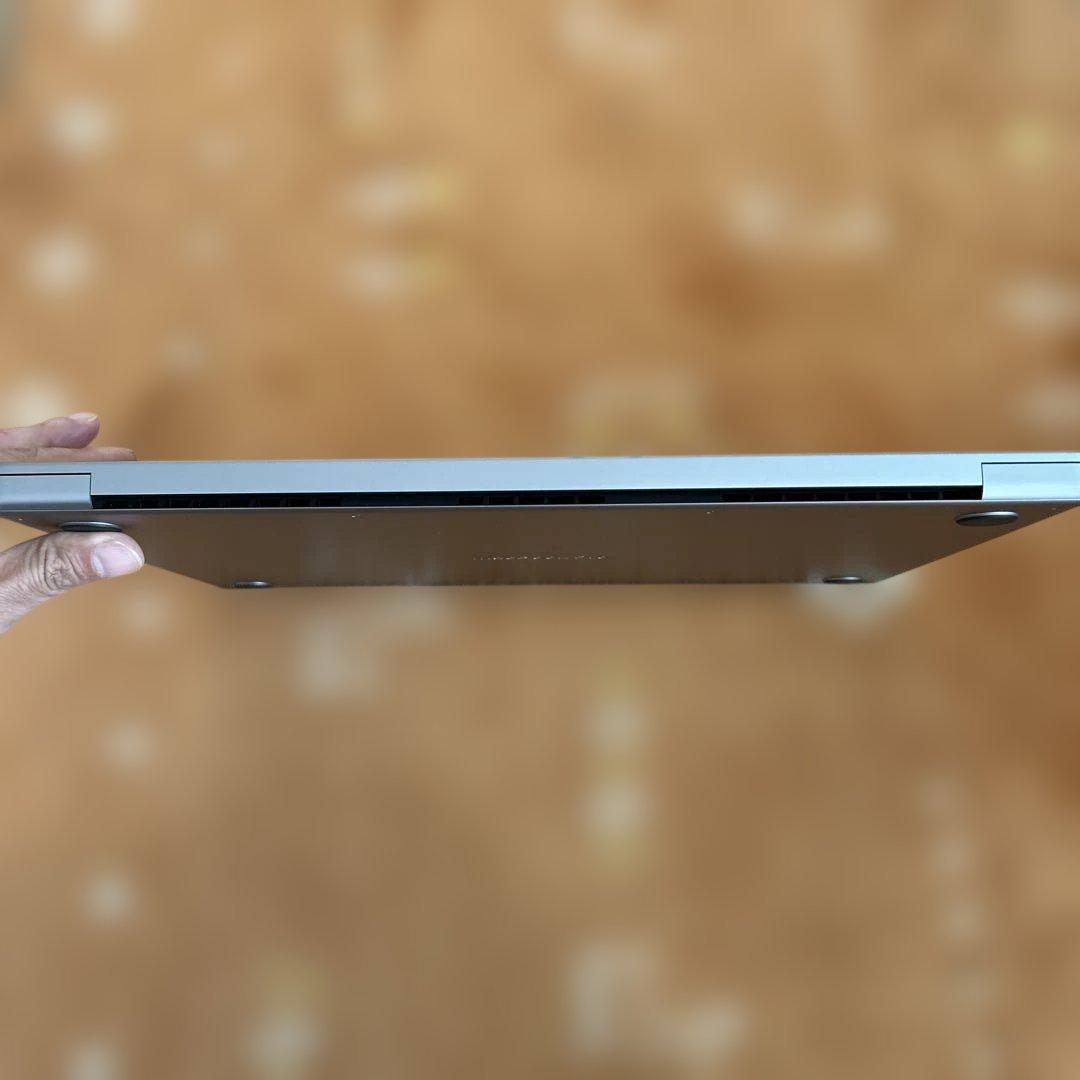 極美MacBookPro 16インチ M1 32/500GB 16コア充放電3回