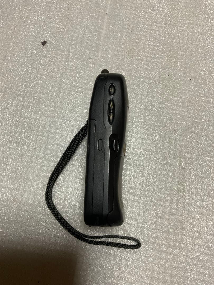 1995年製／NTT・docomo製携帯電話。形式／FJA 22Aムーバ。